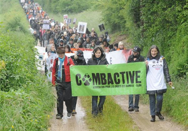 Manifestation pour la fermeture de l&rsquo;élevage d&rsquo;Emagny le Samedi 11 Octobre 2014